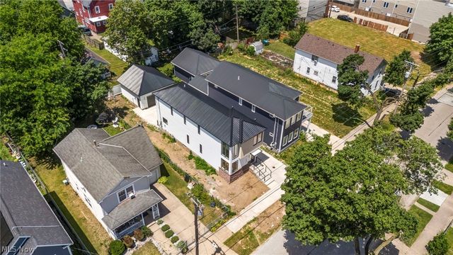 1872 W 57th Street, Cleveland, OH 44102