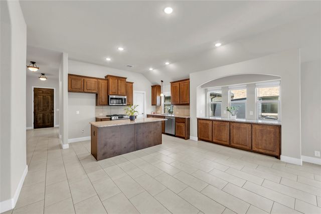 452 W Autumn Hill Bluff, Lavon, TX 75166