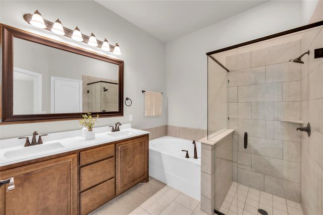 452 W Autumn Hill Bluff, Lavon, TX 75166