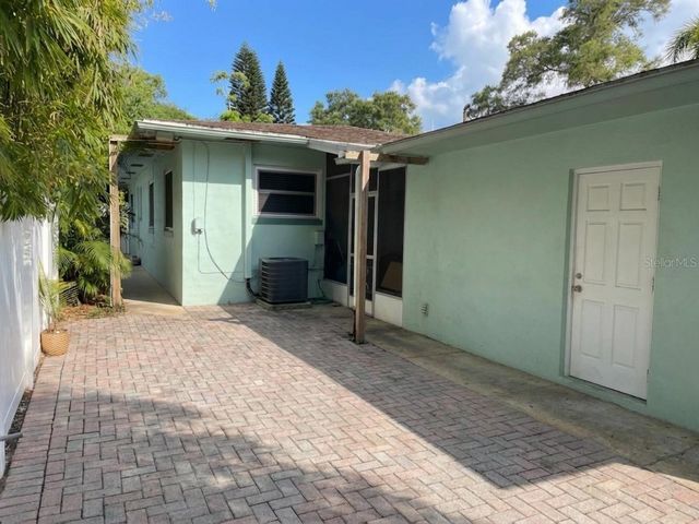 807 26TH AVENUE N, St Petersburg, FL 33704