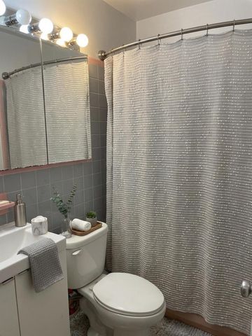 807 26TH AVENUE N, St Petersburg, FL 33704