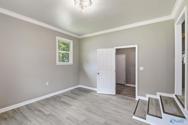 3116 Greenhill Drive NW, Huntsville, AL 35810