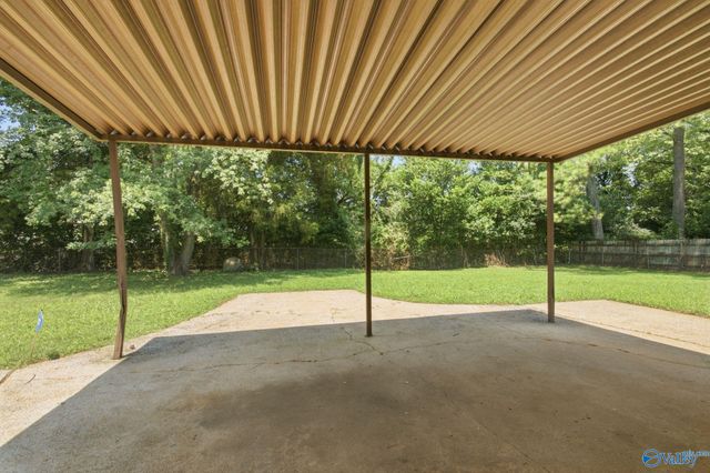 3116 Greenhill Drive NW, Huntsville, AL 35810