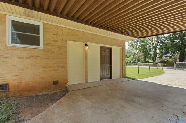 3116 Greenhill Drive NW, Huntsville, AL 35810
