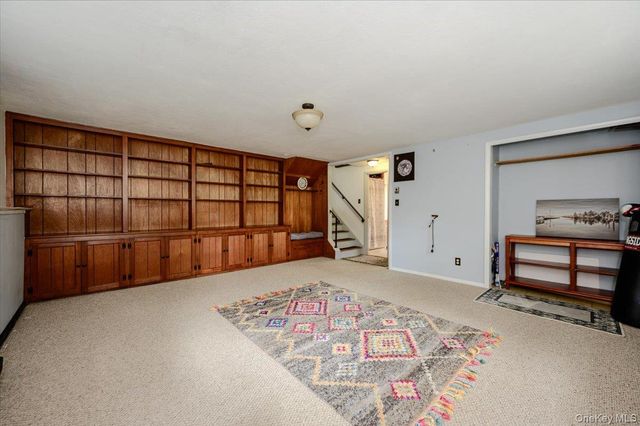 3 Ronald Lane, Sayville, NY 11782