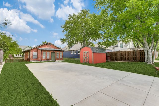 612 E Wall Street, Grapevine, TX 76051