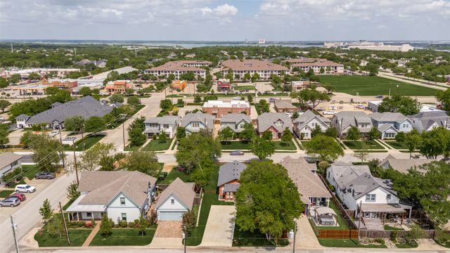 612 E Wall Street, Grapevine, TX 76051