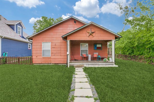 612 E Wall Street, Grapevine, TX 76051