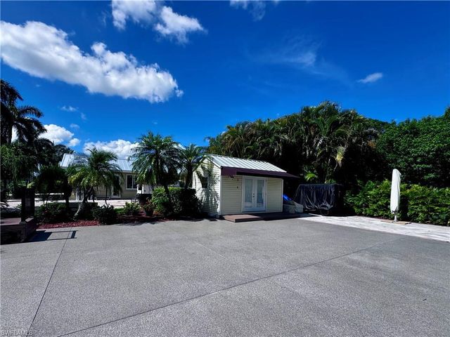 Lot 39 3015 W Riverbend Resort BLVD, Labelle, FL 33935