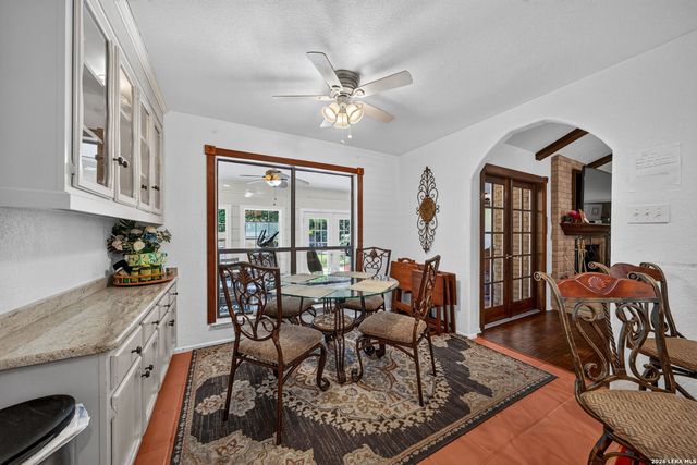 8703 Golden, Windcrest, TX 78239