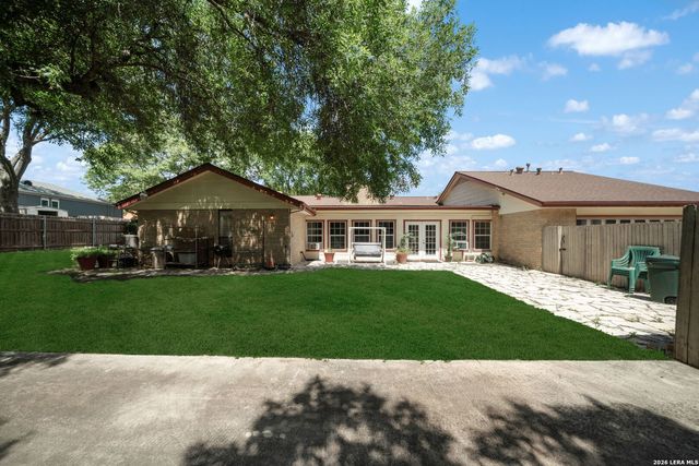 8703 Golden, Windcrest, TX 78239