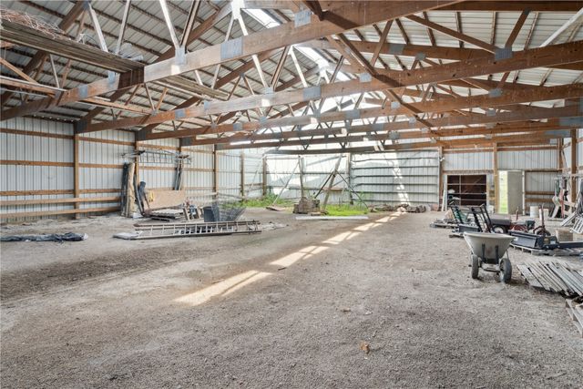 1895 33rd Avenue SW, Cedar Rapids, IA 52404