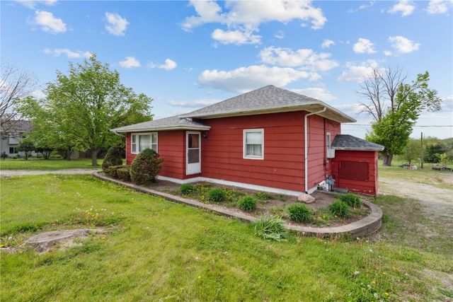 1895 33rd Avenue SW, Cedar Rapids, IA 52404