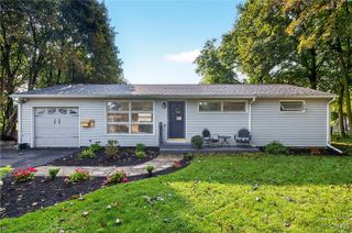 102 Kent Place, Camillus, NY 13219