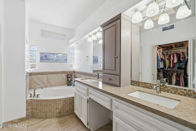 37004 S Ridge Crest Court, Saddlebrooke, AZ 85739