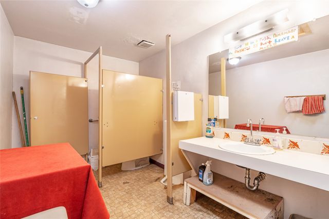 400 Brunn School Road, Santa Fe, NM 87505