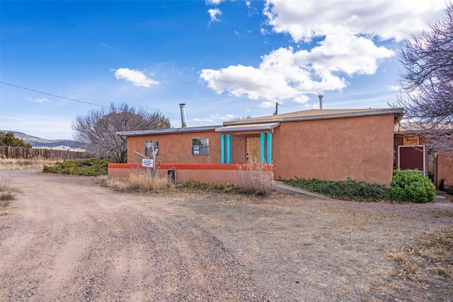 400 Brunn School Road, Santa Fe, NM 87505