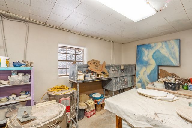 400 Brunn School Road, Santa Fe, NM 87505