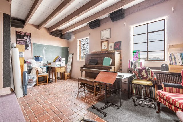 400 Brunn School Road, Santa Fe, NM 87505