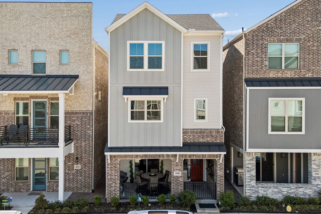 4308 Henderson Avenue, North Richland Hills, TX 76180 — exterior