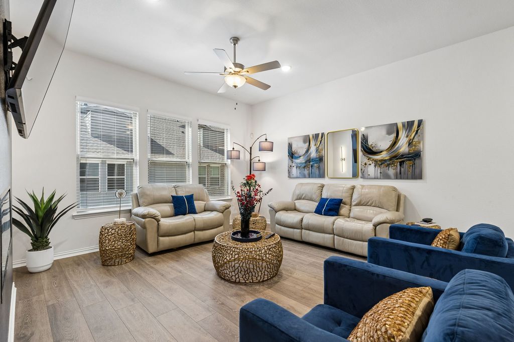 4308 Henderson Avenue, North Richland Hills, TX 76180 — photo 2
