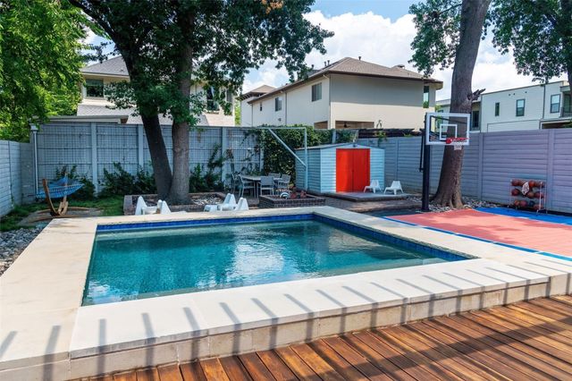 4231 Merrell Road, Dallas, TX 75229