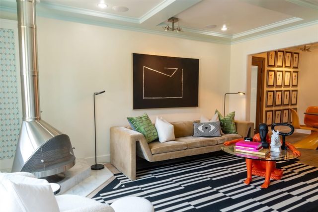 4231 Merrell Road, Dallas, TX 75229