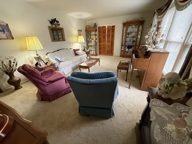 618 Fairlane Dr, Lewisburg, TN 37091