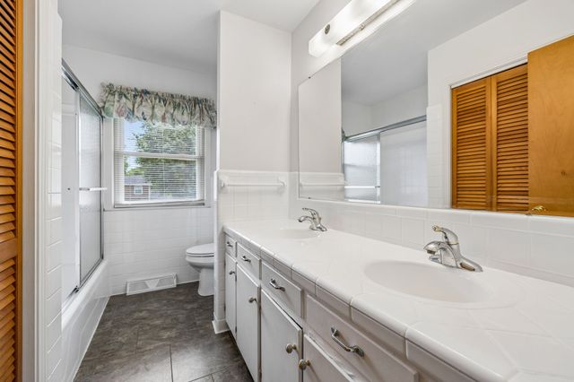 618 Fairlane Dr, Lewisburg, TN 37091