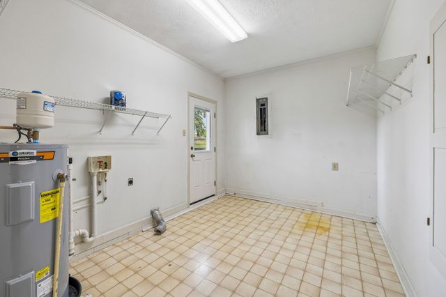 618 Fairlane Dr, Lewisburg, TN 37091