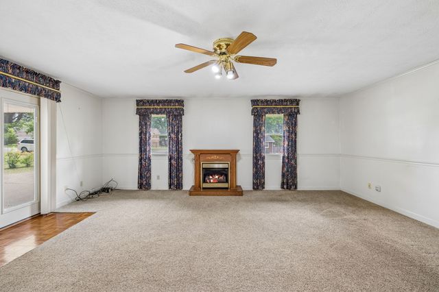 618 Fairlane Dr, Lewisburg, TN 37091