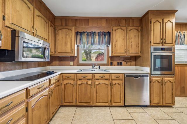 618 Fairlane Dr, Lewisburg, TN 37091