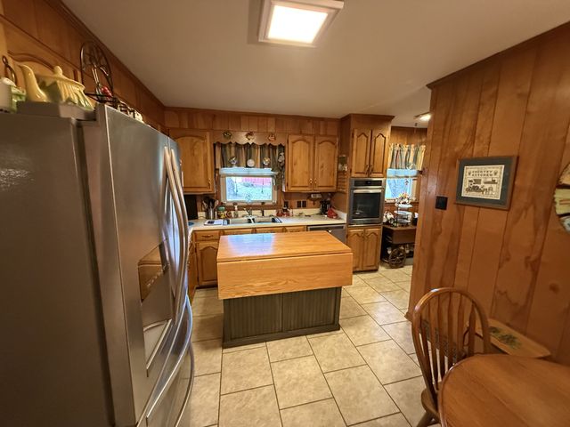 618 Fairlane Dr, Lewisburg, TN 37091