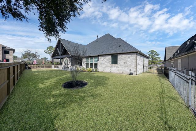 22 Darien Court, Montgomery, TX 77356