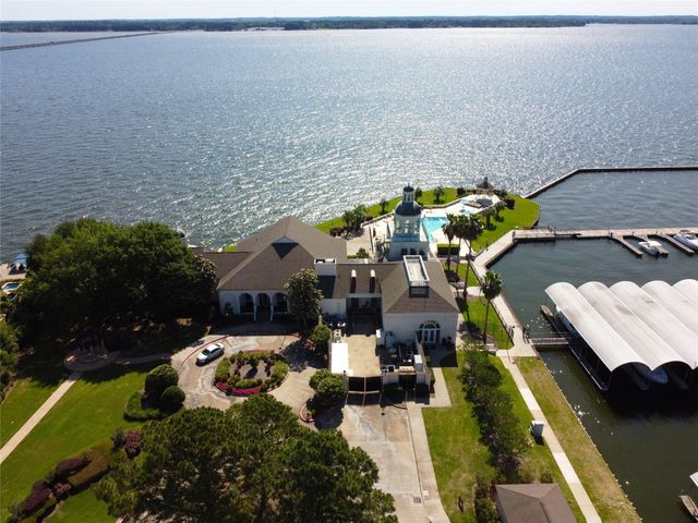 22 Darien Court, Montgomery, TX 77356