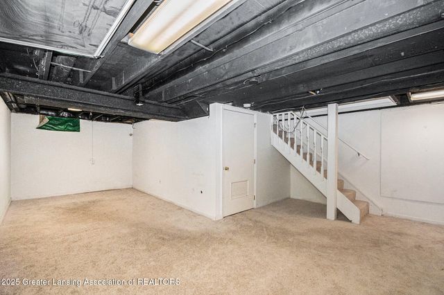 6354 Beechfield Drive 64, Lansing, MI 48911