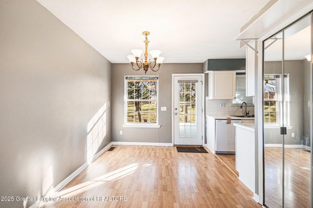 6354 Beechfield Drive 64, Lansing, MI 48911