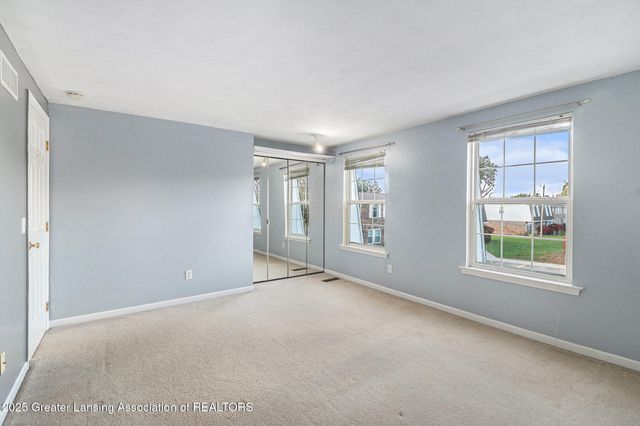 6354 Beechfield Drive 64, Lansing, MI 48911