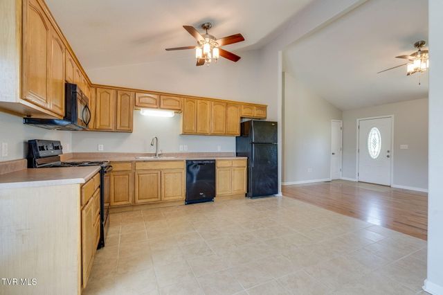 1031 Old Cemetery Road, Greeneville, TN 37745