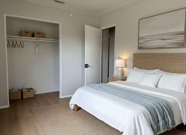 900 40TH STREET S, St Petersburg, FL 33711