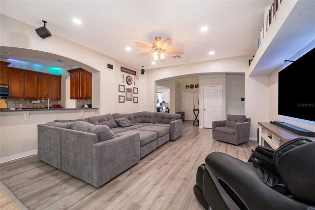 9808 BENNINGTON CHASE DRIVE, Orlando, FL 32829