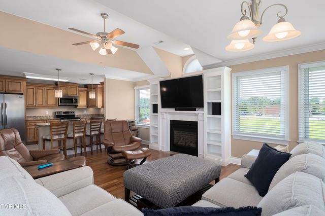 130 Lookout Pointe 130, Johnson City, TN 37601