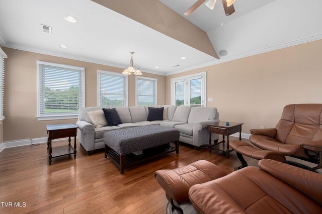 130 Lookout Pointe 130, Johnson City, TN 37601