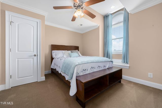 130 Lookout Pointe 130, Johnson City, TN 37601