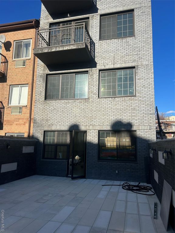 55-12 102 Street 3A, Corona, NY 11368
