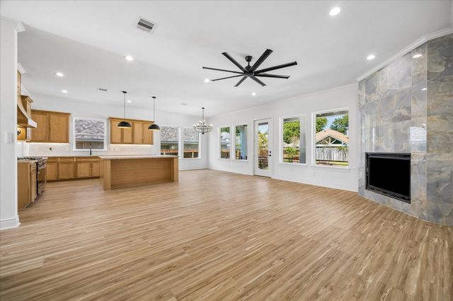 1413 Cottage Cove Court, Seabrook, TX 77586