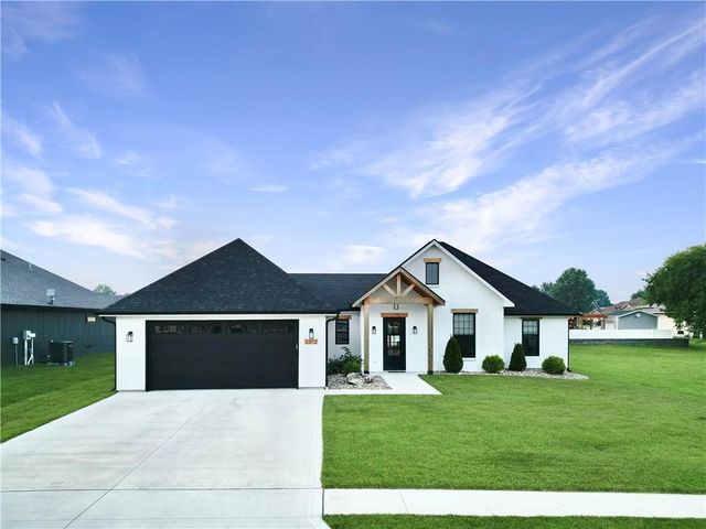 2612 Artisan Drive, Sedalia, MO 65301