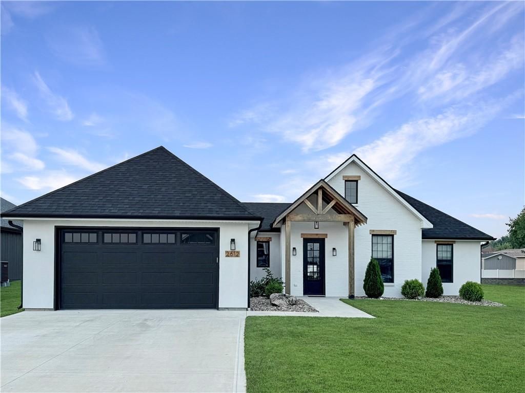 2612 Artisan Drive, Sedalia, MO 65301