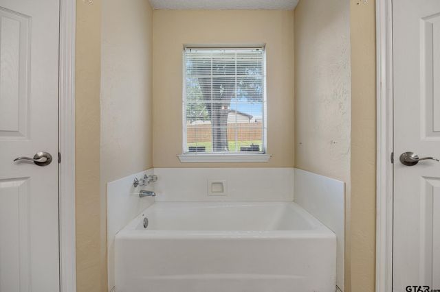 9300 Tipperary, Tyler, TX 75703
