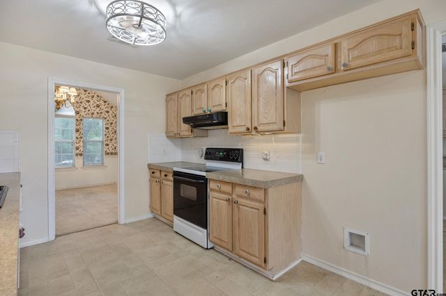 9300 Tipperary, Tyler, TX 75703